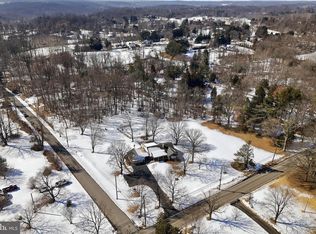 1304 Valley Rd, Glen Mills, PA 19342