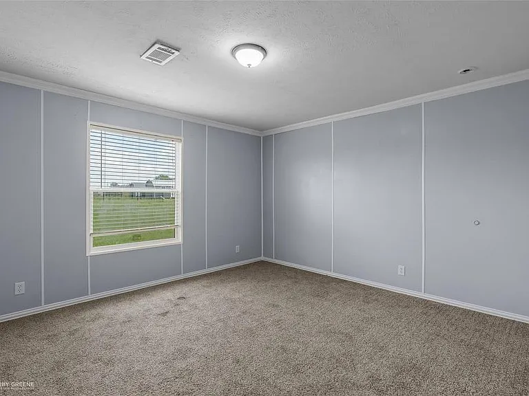 132 Nelson Dr — Photo 15