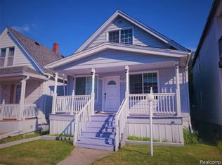 2314 Whalen St, Hamtramck, MI 48212