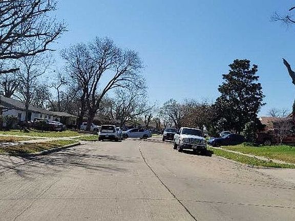 5th image of 3121 Old Orchard Rd