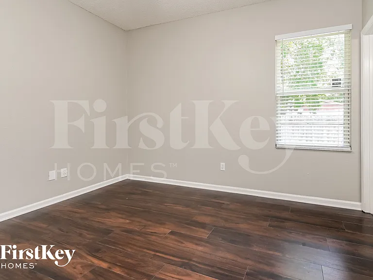 3207 Rosselle St — Photo 12