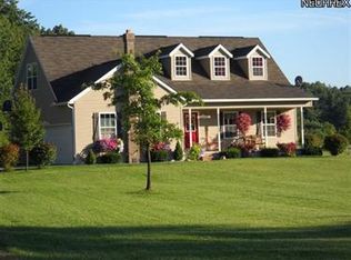 5851 Allyn Rd, Mantua, OH 44255