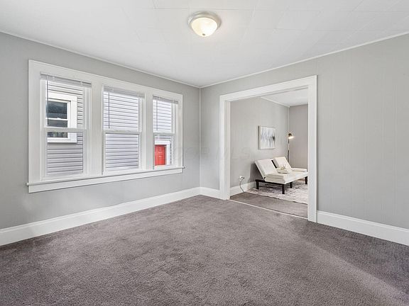 5th image of 611 E Jenkins Ave