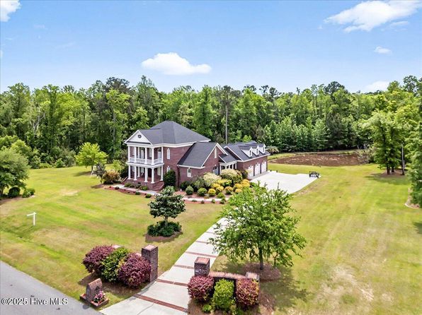 418 Timber Cove Drive, Whiteville, NC 28472