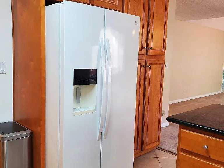 708 Court Ln — Photo 10