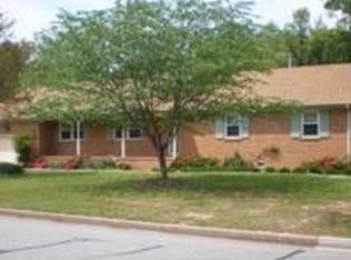 492 Beauregard Dr, Chesapeake, VA 23322