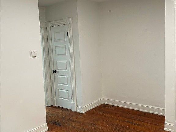 3rd image of 3029 Ellwood Ave APT D