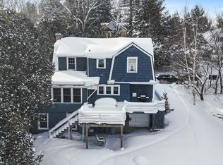 29 Riverside Dr, Saranac Lake, NY 12983