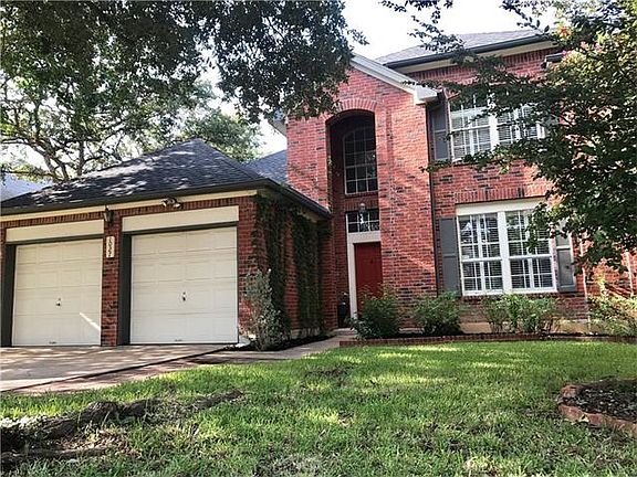 3rd image of 1027 Oaklands Dr
