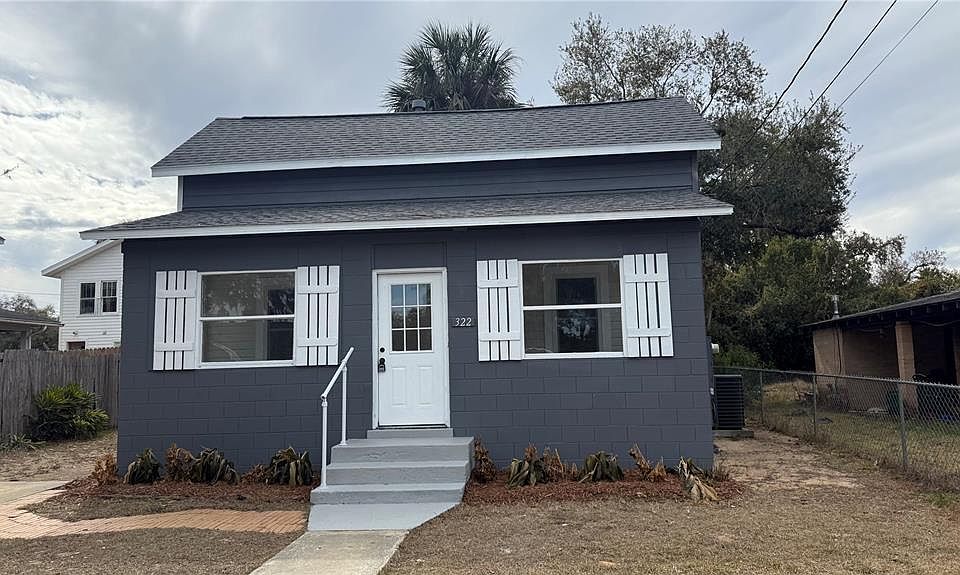 1st image of 322 Palm Ave