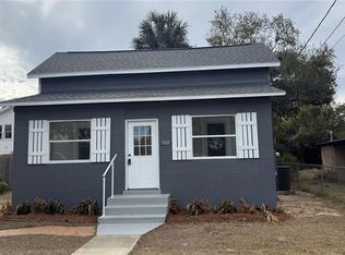 322 Palm Ave, Eustis, FL 32726