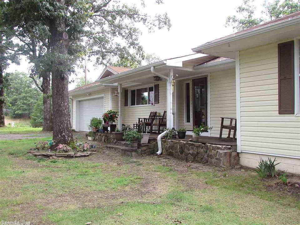 1st image of 940 Highway 225 E
