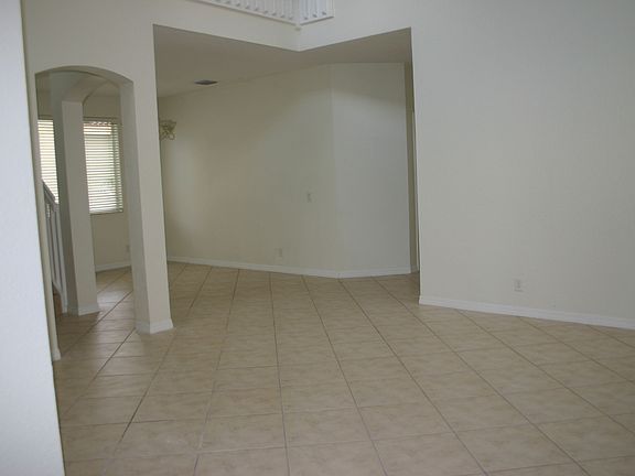 No carpets all Tile