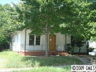 1st image of 103 S Elm St