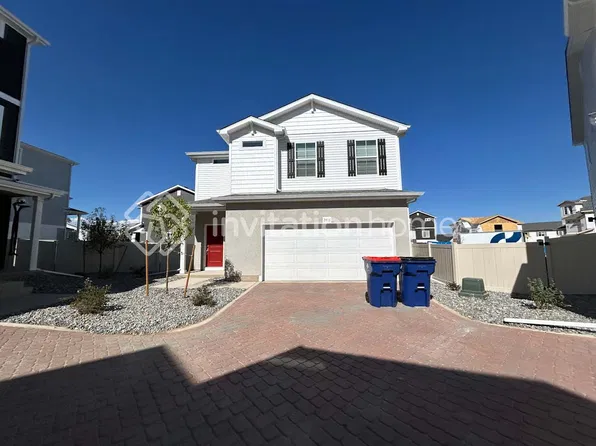 3416 Pearwood Dr, Johnstown, CO 80534