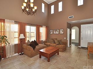 28527 Old Spanish Trl, Saugus, CA 91390