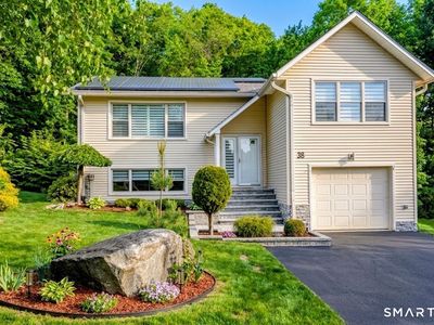 38 Algonquin Way, Bristol, CT, 06010