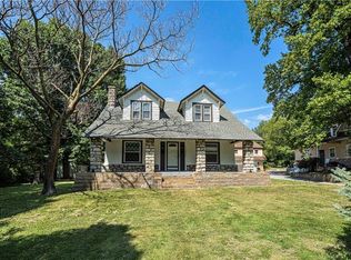 11226 E 15th St, Independence, MO 64052