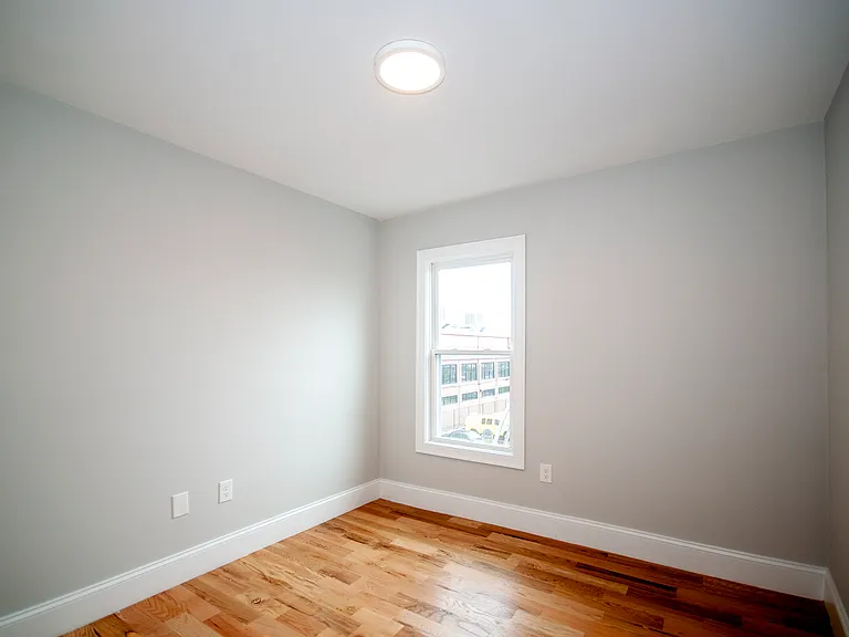 137 Paris St #3 — Photo 14