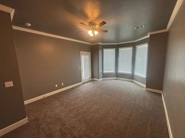 6608 Bentley Dr — Photo 7