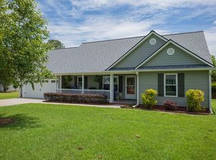 37 Ard Rd, Ray City, GA 31645