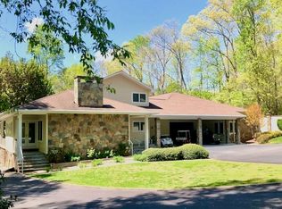 2360 Hidden Valley Rd, Hiawassee, GA 30546