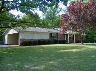 121 Treece St, Selmer, TN 38375