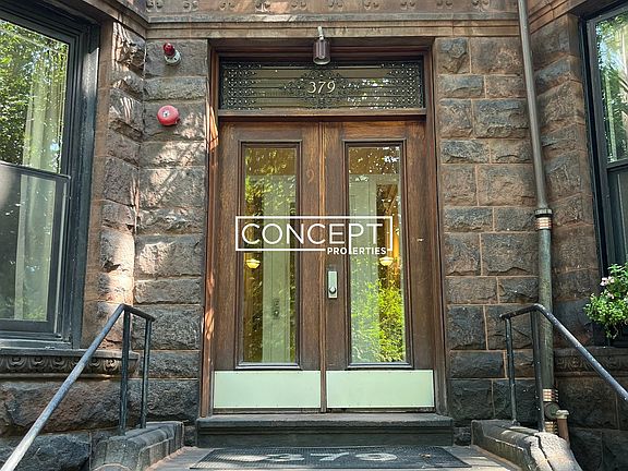 4th image of 379 Commonwealth Ave #12