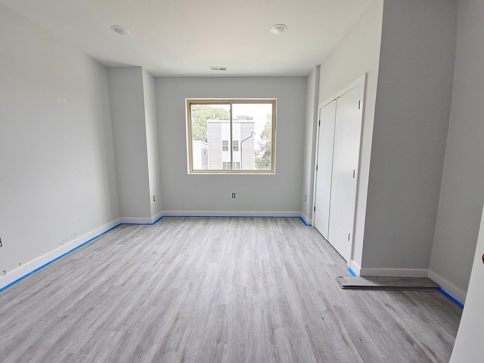 1st image of 650 Brooklyn St #3