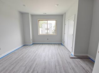 650 Brooklyn St #3, Philadelphia, PA 19104