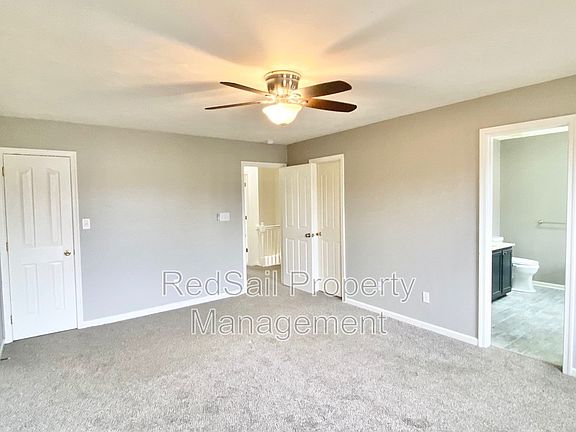 5th image of 913 Foxboro Dr