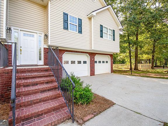 2nd image of 544 Academy Woods Dr