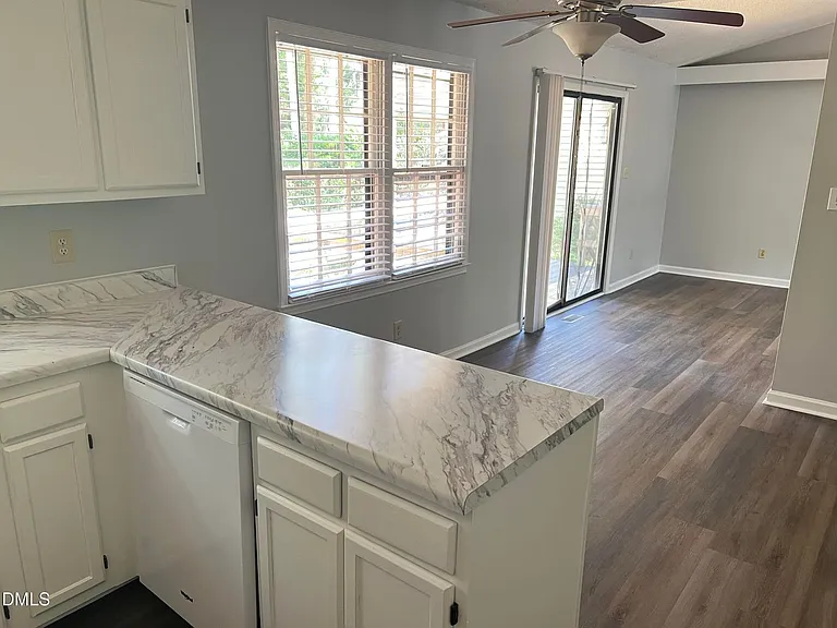 200 Lake Pine Dr — Photo 10