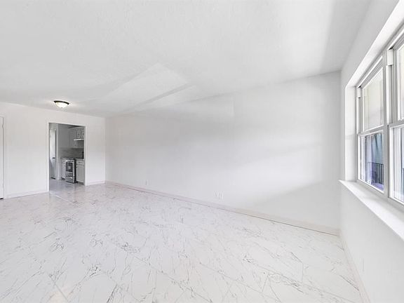 5th image of 200 Hill St #7