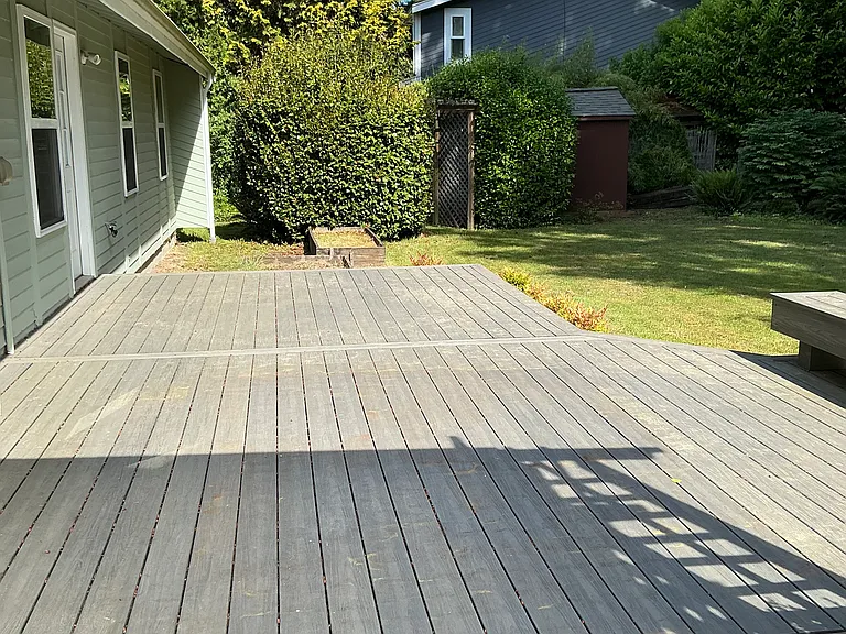 8475 NE Meadowmeer Dr — Photo 3