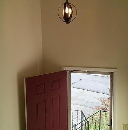 3rd image of 1526 Lemar Dr