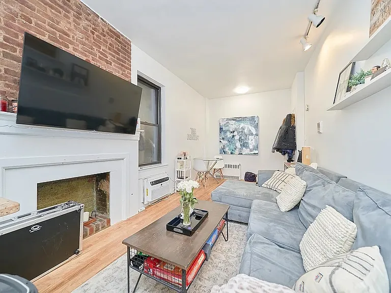 217 E 25th St #3-A — Photo 1