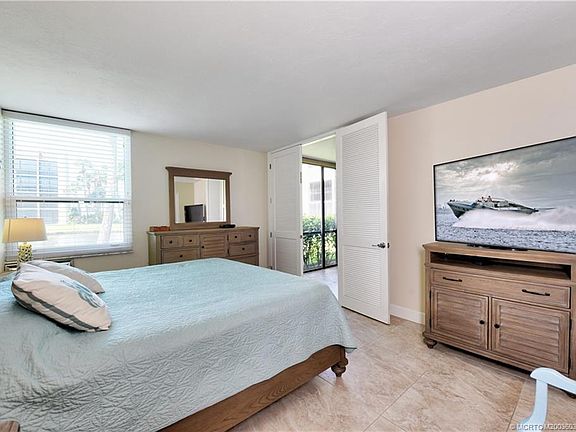 4th image of 3442 NW Causeway Blvd #103