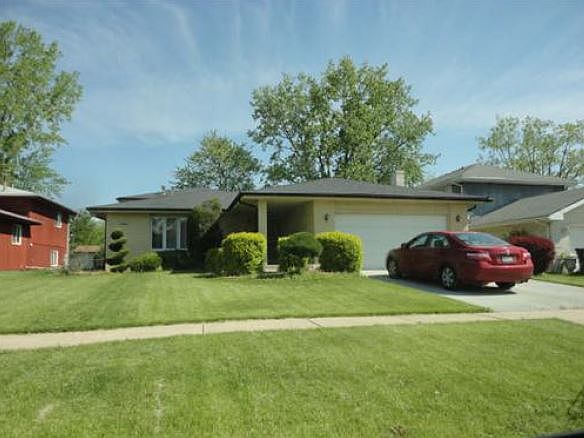 1st image of 4040 188th St