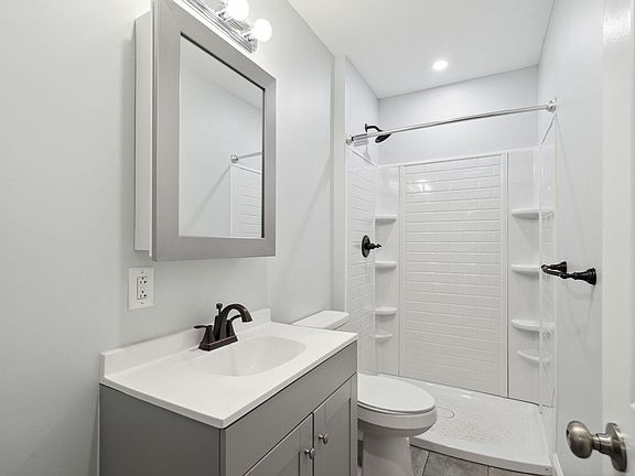 5th image of 7051 Torresdale Ave Floor 1