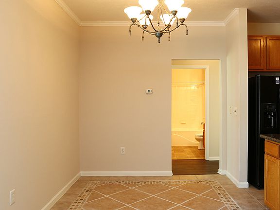 3rd image of 5805 W Fountain Cir