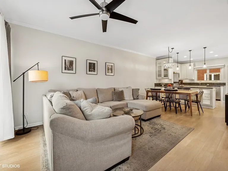 1765 W Altgeld St #H — Photo 7