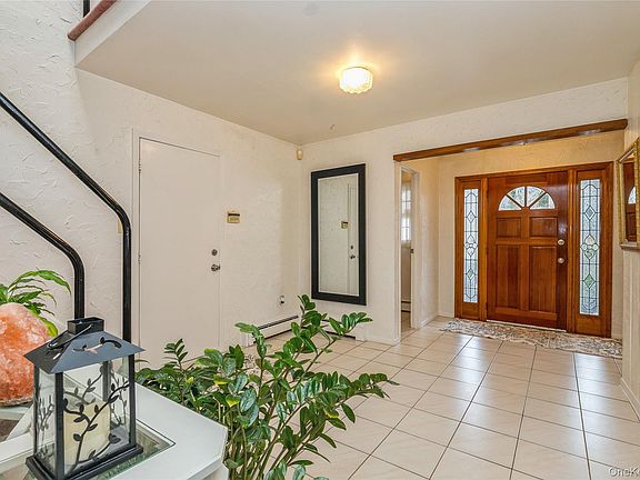 4th image of 23 Dressler Road