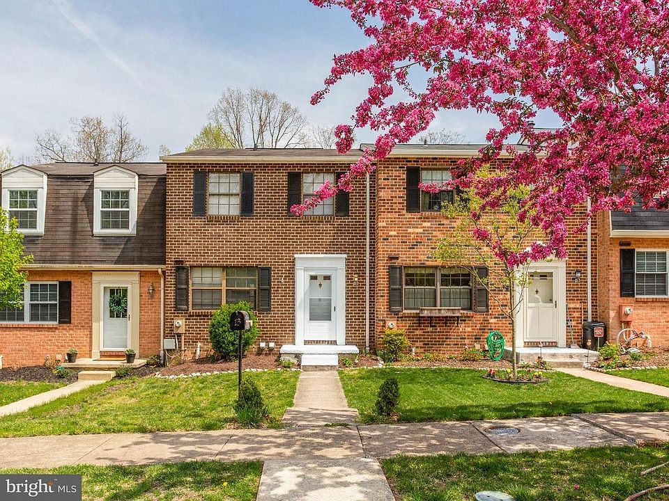 1st image of 13 Shady Hill Ct