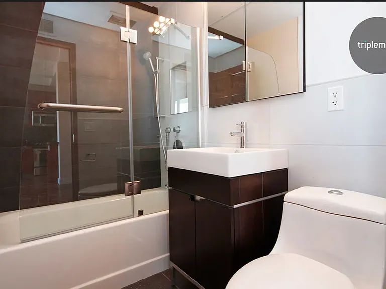 240 Meeker Ave #73 — Photo 6