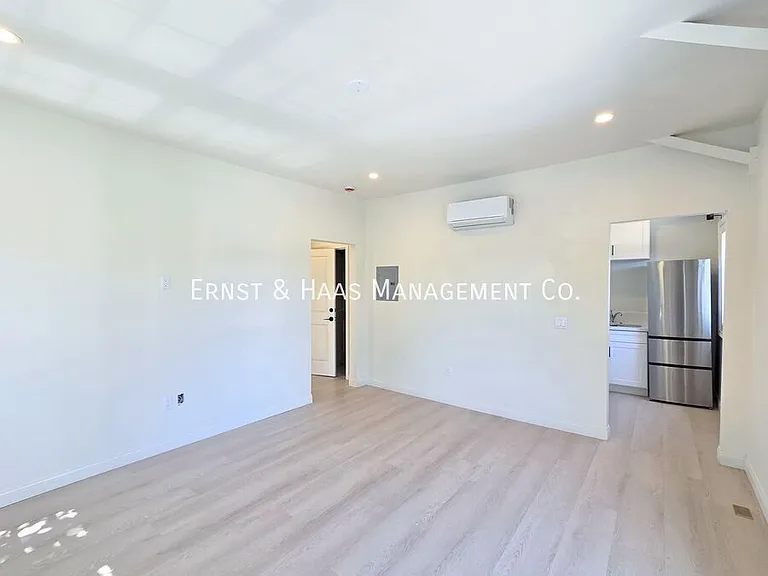 321 Chestnut Ave #6 — Photo 6
