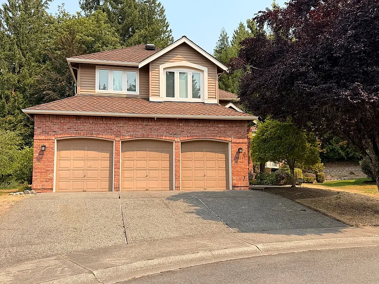 4504 194th Way NE — Photo 1