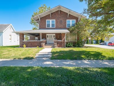 11 S Main St, Brooklyn, IN, 46111