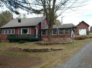103 Brownell Hollow Rd, Eagle Bridge, NY 12057