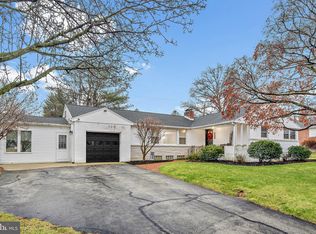 390 Greendale Rd, York, PA 17403